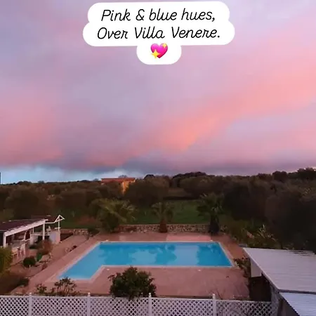 Βίλα Venus, A Countryside Retreat