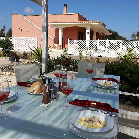 Venus, A Countryside Retreat